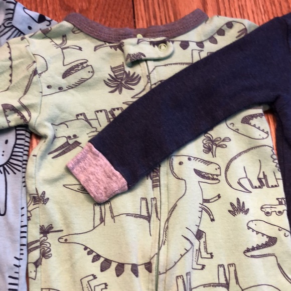 Carter’s baby boy sleepers - Picture 3 of 5